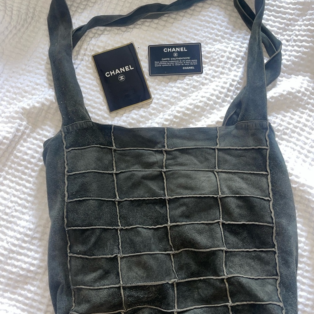 1990s Chanel Black Quilted Shoulder boho Bag - Picture 2 of 4